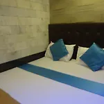 Zahra Guest House